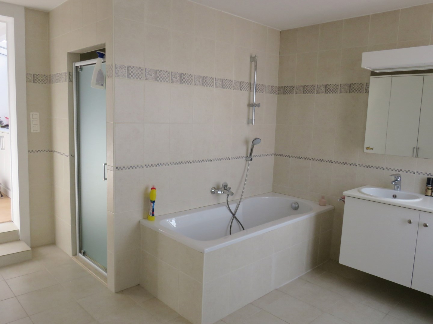 Ruime burgerswoning met zonnige tuin - foto 2