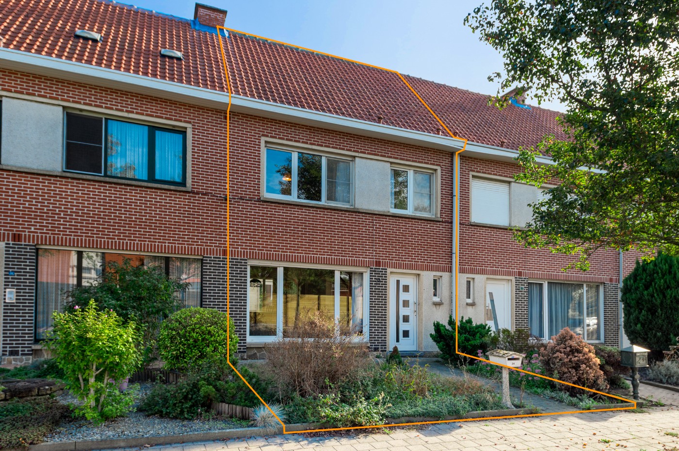 Prima onderhouden woning met 3 à 4 slpk., tuin én garagebox - foto 1