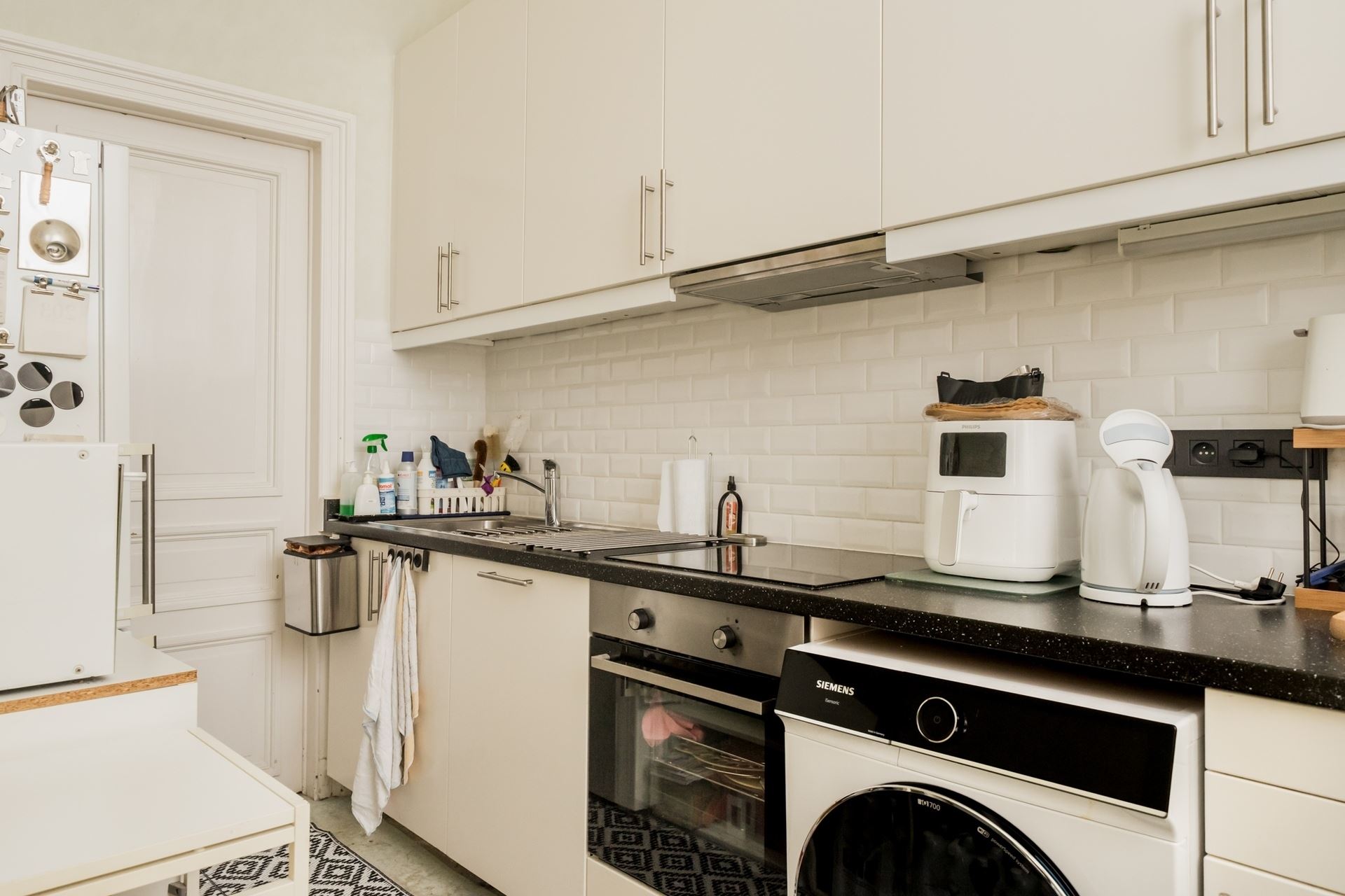 Te renoveren appartement met 1 ruime slaapkamer en renovatiepotentieel in de Europese Wijk - foto 3