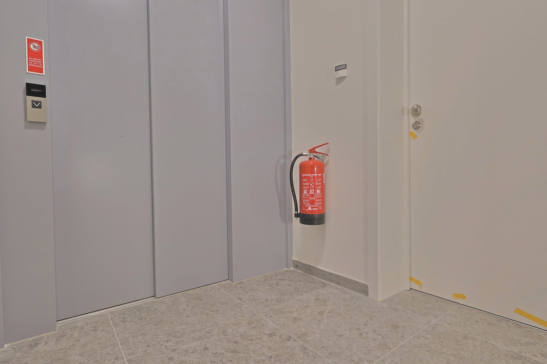 2 slpk BEN-appartement met terras en autostplts in Beveren!  - foto 5