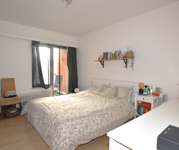 Appartement voorzien van 2 slaapkamers, terras en garagebox - foto 5