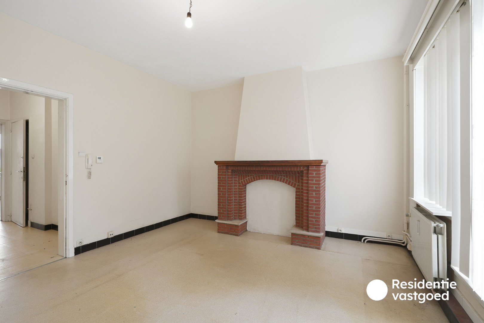 Interessante investeringseigendom met 2 vergunde appartementen, garage en ruime tuin! - foto 4