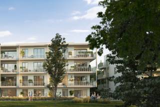 Dit appartement gelegen op de gelijkvloerse verdieping heeft een bewoonbare oppervlakte van 104 m² en een terras van 14 m² met een oostelijke oriëntatie. <br />Via de inkomhal heeft u toegang tot een lichtrijke leefruimte met een open keuken, een eetplaats, drie slaapkamers en een praktische berging. Verder vindt u er een afzonderlijk toilet, een eerste badkamer voorzien van een inloopdouche en een lavabo, een tweede badkamer uitgerust met een ligbad en een dubbele lavabo. Ondergronds is er een private parkeerplaats voorzien met een handige berging voor extra comfort.<br /><br />Het appartement bevindt zich in één van de zes kleinschalige gebouwen in de vooruitstrevende residentiële ontwikkeling Bloei, een nieuwbouwproject ingeplant in een groene omgeving tegen het Vossenbos en een nieuw park. De appartementen worden gekenmerkt door hun vooruitstrevende technieken met laag E-peil, hun concurrentieel prijsniveau en hun sterke ligging op 7 minuten fietsen van het station Gent-Sint-Pieters en op 5 minuten wandelen van de tramhalte lijn 1. <br /><br />De gebouwen omvatten een mix van zowel 1, 2 als 3 slaapkamers en werden getekend door ervaren architectenbureaus waarbij sterk werd ingezet op een doordachte indeling, een maximale lichtinval en ruime zonneterrassen. Bovendien is er voor ieder appartement een ondergrondse parkeerplaats voorzien, vlot bereikbaar via de lift, met voldoende vermogen om voor iedere wagen een elektrisch laadpunt te voorzien. <br /><br />Bewoners van Bloei kunnen genieten van een hoog-efficiënte warmtepomp in combinatie met fotovoltaïsche panelen, akoestische en thermische isolatie, resulterend in een E-peil lager dan E30, wat tal van voordelen biedt voor zowel uw maandelijkse energiefactuur als uw persoonlijk comfort. Vloerverwarming is er de standaard voor een optimaal ruimtegebruik. De afwerking van uw appartement kan op maat gekozen worden bij een selectie van vakbekwame leveranciers voor de keuken, sanitaire toestellen en vloerbekleding. <br /><br />Bloei vormt een ideale uitvalsbasis aan de rand van The Loop, omringd door groen en biedt uitstekende verbindingen via de E40, R4, E17 en Kortrijksesteenweg. Dankzij de nabijheid van tram 1, bent u in no-time in het centrum of het station van Gent-Sint-Pieters. <br /><br />Benieuwd naar dit nieuwbouwproject? Maak uw persoonlijke, vrijblijvende afspraak via gilles@landbergh.be of 09 225 25 24.