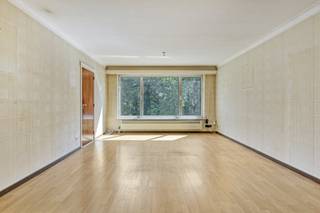 L'appartement que nous proposons à la vente ici à Wommelgem est situé dans la Draaiboomstraat 53, au deuxième étage. Surplombant la beauté...