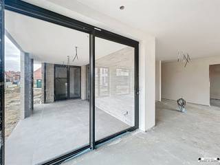 <p><span>Luxury energy efficient new construction apartment 0.1 located in block A </span></p><p><span> </span></p><p><span>The ground floor apartment has an area of 120.5</span><span><sup>m2</sup></span><span>, 3 bedrooms, 2 bathrooms and a terrace so you can always enjoy the surroundings in peace. </span></p><p><span>Underground there is a spacious parking garage with garage boxes, car parking spaces and separate storage rooms.</span></p><p><span> </span></p><p><span>Each apartment is equipped with underfloor heating by means of an air-water heat pump and with a mechanical ventilation system type C+evo. </span></p><p><span>The BEN requirements (nearly energy neutral) are realized by paying special attention to airtightness, good insulation, economical heating systems and solar panels. Each unit will be finished with high-quality materials. </span></p><p><span> </span></p><p><span>The layout of the apartment/home is as follows: a spacious living space with adjacent open kitchen (together with an area of about 42.5</span><span><sup>m2</sup></span><span>), laundry room / storage room, night hall with access to the 3 bedrooms,</span></p><p><span>2 bathrooms with shower and bathtub and a separate toilet.</span></p><p><span> </span></p><p><span>Furthermore, you determine the "look and feel" of your own apartment by making your choice at the indicated suppliers.</span></p><p><span> </span></p><p><span>Price of the apartment</span></p><p><span>Land value: € 112 000.00 (excluding 12% RR) € 125 440.00 (including 12% RR)</span></p><p><span>Construction value: € 287 000.00 (excluding 21% VAT) € 347 270.00 (including 21% VAT)</span></p><p><span>TOTAL :</span><span>€ 359 000.00 (excluding costs) € 472 710.00 (including costs)</span></p><p><span> </span></p><p><span>For a visualization of the entire project, a scale model has been created and is on display at the offices of Janssen and Janssen - Theo Verellenlaan 55, Gooreind Wuustwezel</span></p><p><span>In addition, the specifications and plans are available at the office by appointment: tel 03/663 44 44</span></p><p><span> </span></p><p><span>More information on www.janssenenjanssen.be</span></p><p><span> </span></p>