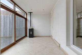 SPACIOUS COMMERCIAL SPACE IN MENIN WITH VARIOUS POSSIBILITIES This spacious property located in the center of Rekkem (Menen)The ground floor has an entrance hall with storage space giving access to the open plan living and dining area. Adjacent is the practical kitchen withThe floor areas are finished with durable tiles and laminate, ensuring low maintenance. Large windows provide maximum natural light and visibility from the public realm, crucial for commercial activities.The home includes a well-equipped kitchen with practical storage and modern appliances. The kitchen area is ideal for small business operations or as a sales kitchen for food-related activities. Multiple spacious rooms offer flexibility for different uses.The plumbing is modern and functional with equipped with both shower room and toilet. Sanitary facilities are easily accessible and professionally finished.The first and second floors offer additional space that can be used for office, storage or other business use.The outdoor area including a private garden, equipped with terraces and green spaces, offers room for expansion of activities or recreation. Parking facilities are located nearby and connections to garage spaces are available.The location in Menin is strategically advantageous with excellent accessibility and proximity to local amenities, making it ideal for a variety of business types and commercial ventures.