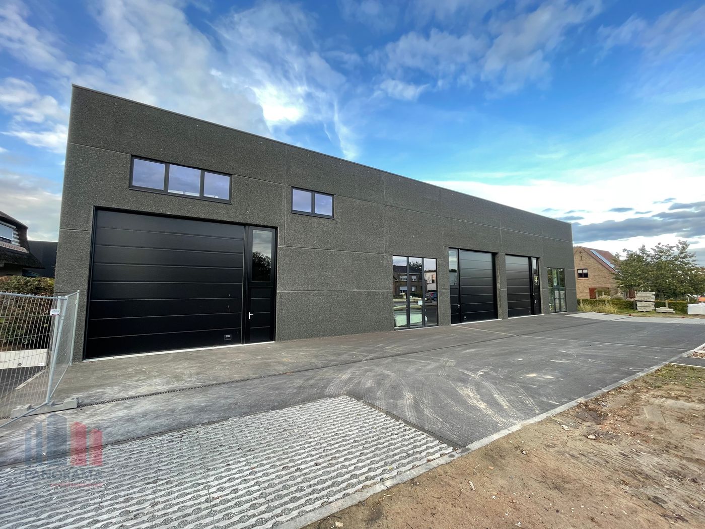 Reeds verhuurde nieuwbouw KMO-unit (108 m² opslagruimte) te koop – ideale investering - photo 1