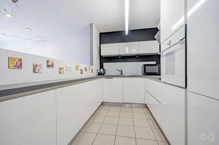 We Invest vous présente un bel appartement deux chambres situé dans Mons au sein de la Résidence "Mandarin". Il s'agit d'un appartement situé au...