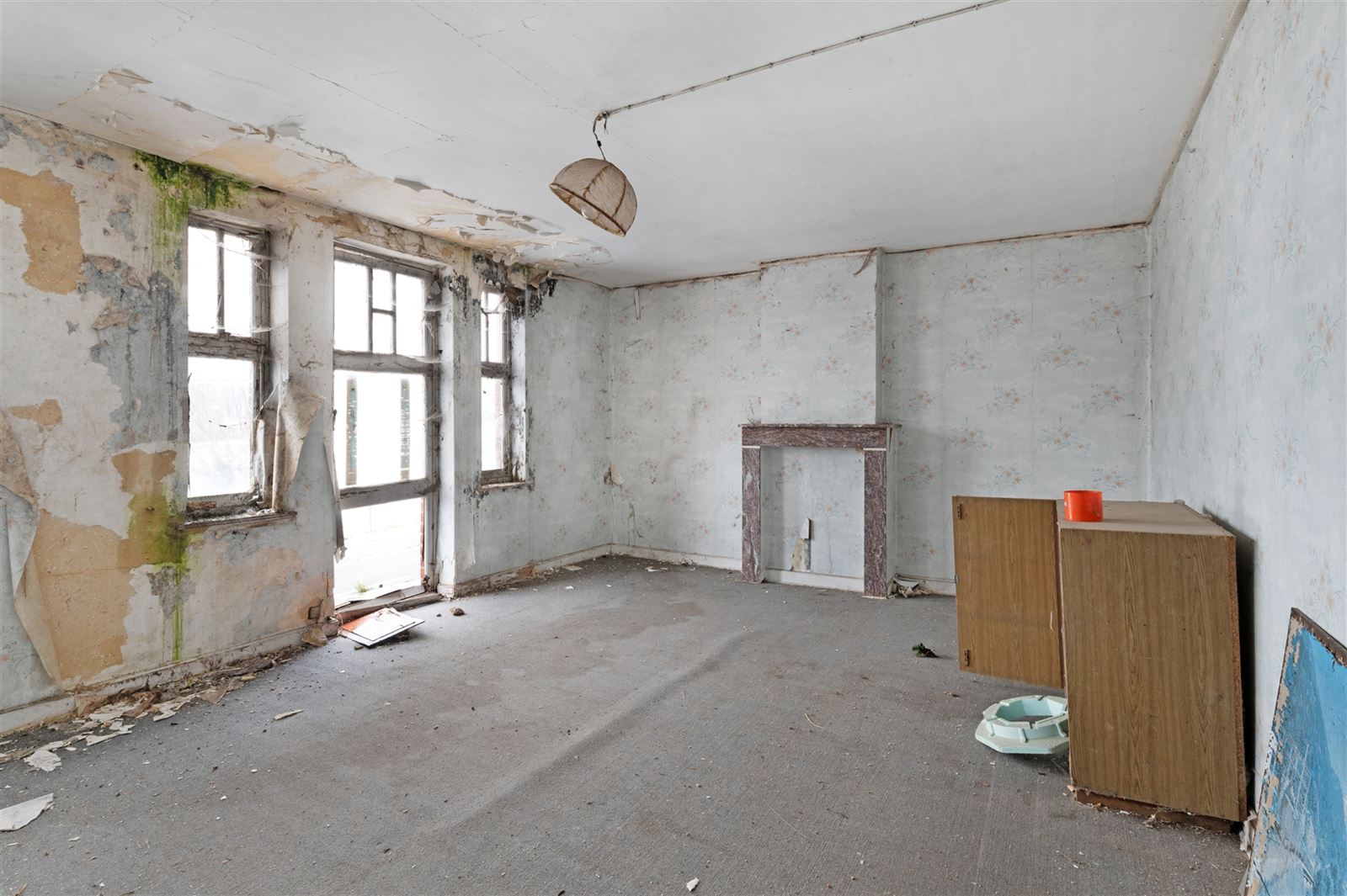 Te renoveren (of afbraak) 3 gevelwoning met tuin op 5are10 - foto 5
