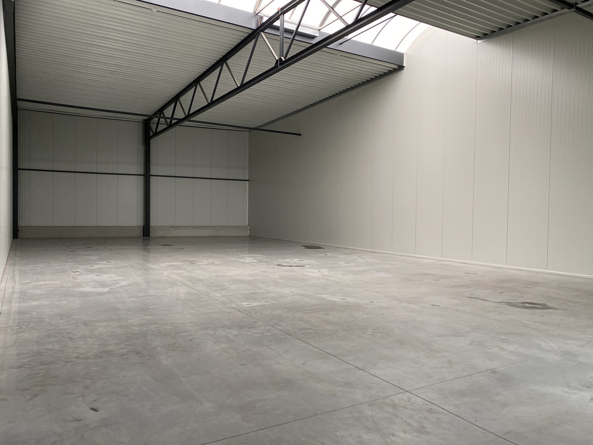 Commercial à louer à Ciney - photo 1