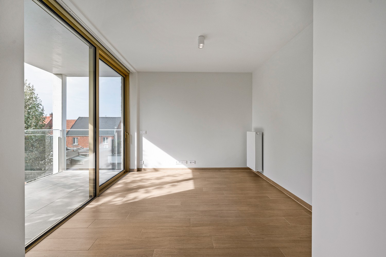 Modern 1-slaapkamer BEN appartement met een terras en autostaanplaats te Kapellen! - foto 3