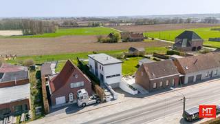Moderne alleenstaande woning met landelijk uitzichtGelegen op een centrale locatie, biedt deze villa het beste van twee werelden: het gemak van de...