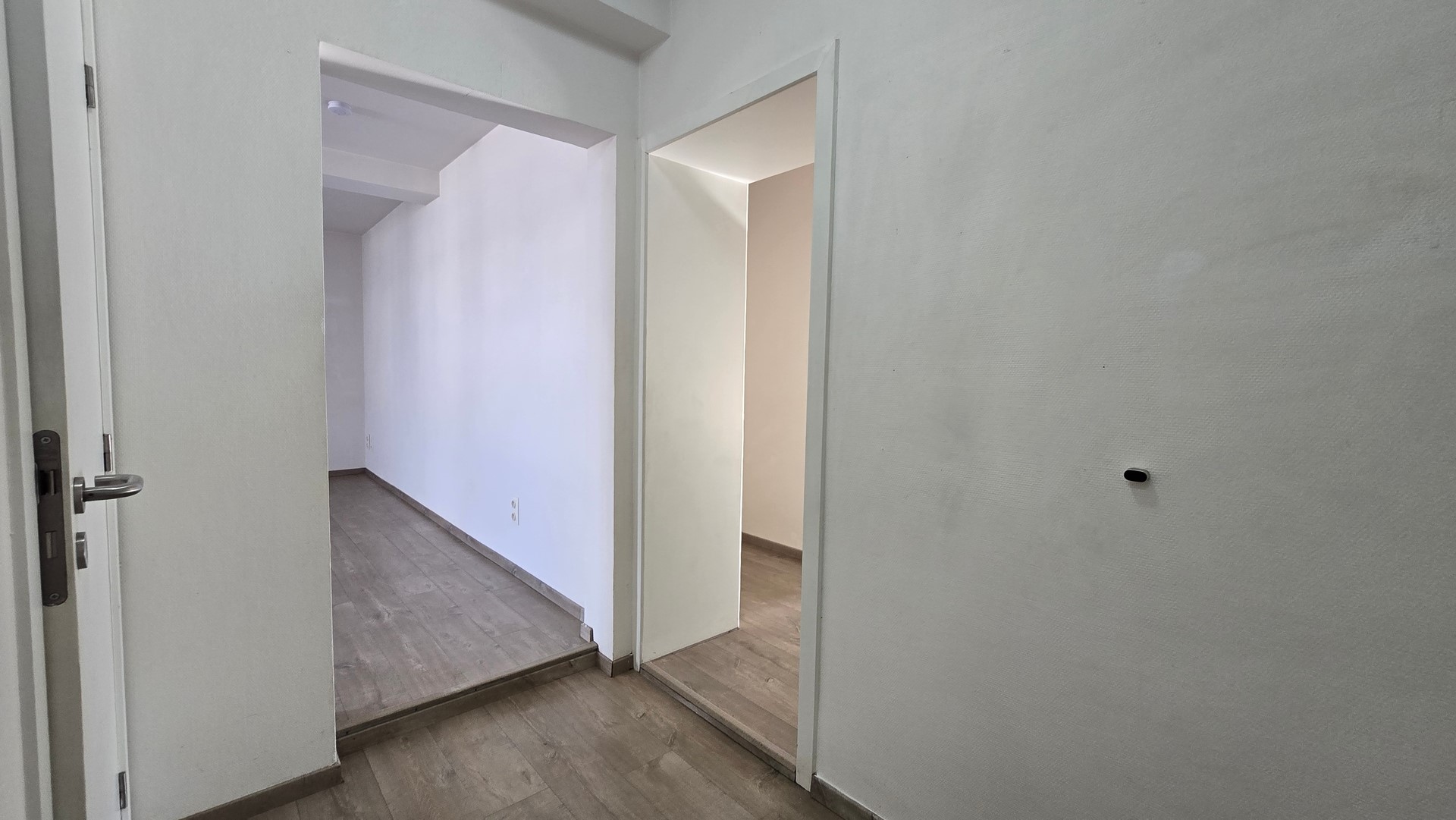 Appartement complètement renouvelé avec 2 chambres - photo 5