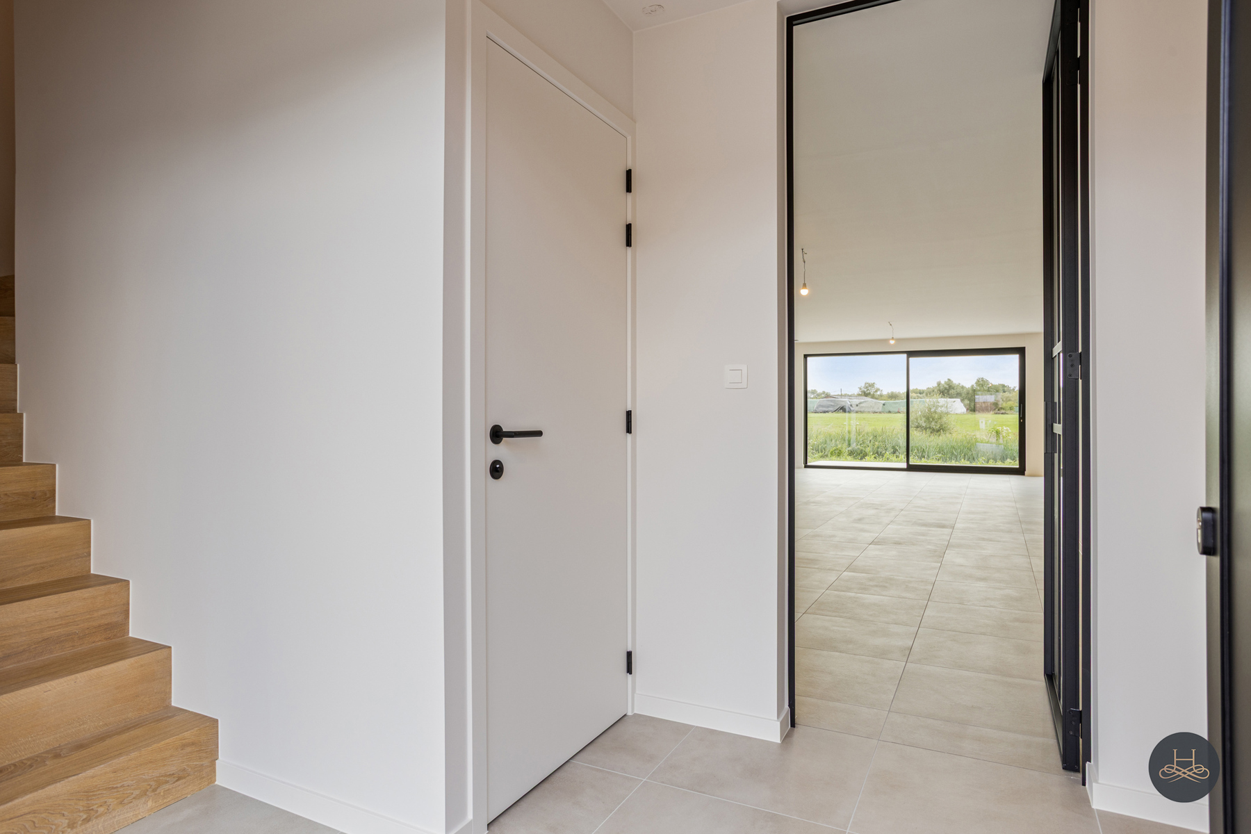 Hoogwaardig afgewerkte nieuwbouw villa met open zicht - foto 3