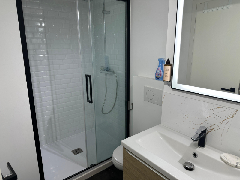 --- NOUVEAU --- Ce charmant appartement meublé d’environ 50 m² combine parfaitement confort et fonctionnalité. - foto 5