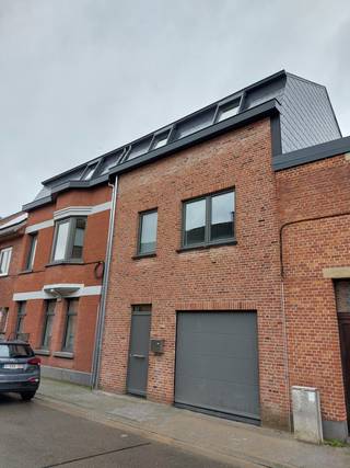 VOOR EEN BEZOEKEN ENKEL PER MAIL: MATTHIAS@COLORCASA.BE NIEUWBOUW; BEN-woning met 4 slaapkamers! Deze energiezuinige woning (voorzien van warmtepomp...