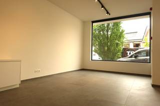 Gerenoveerd appartement op centrale ligging in het centrum van Torhout. Het appartement wordt gekenmerkt door zijn aandacht voor...