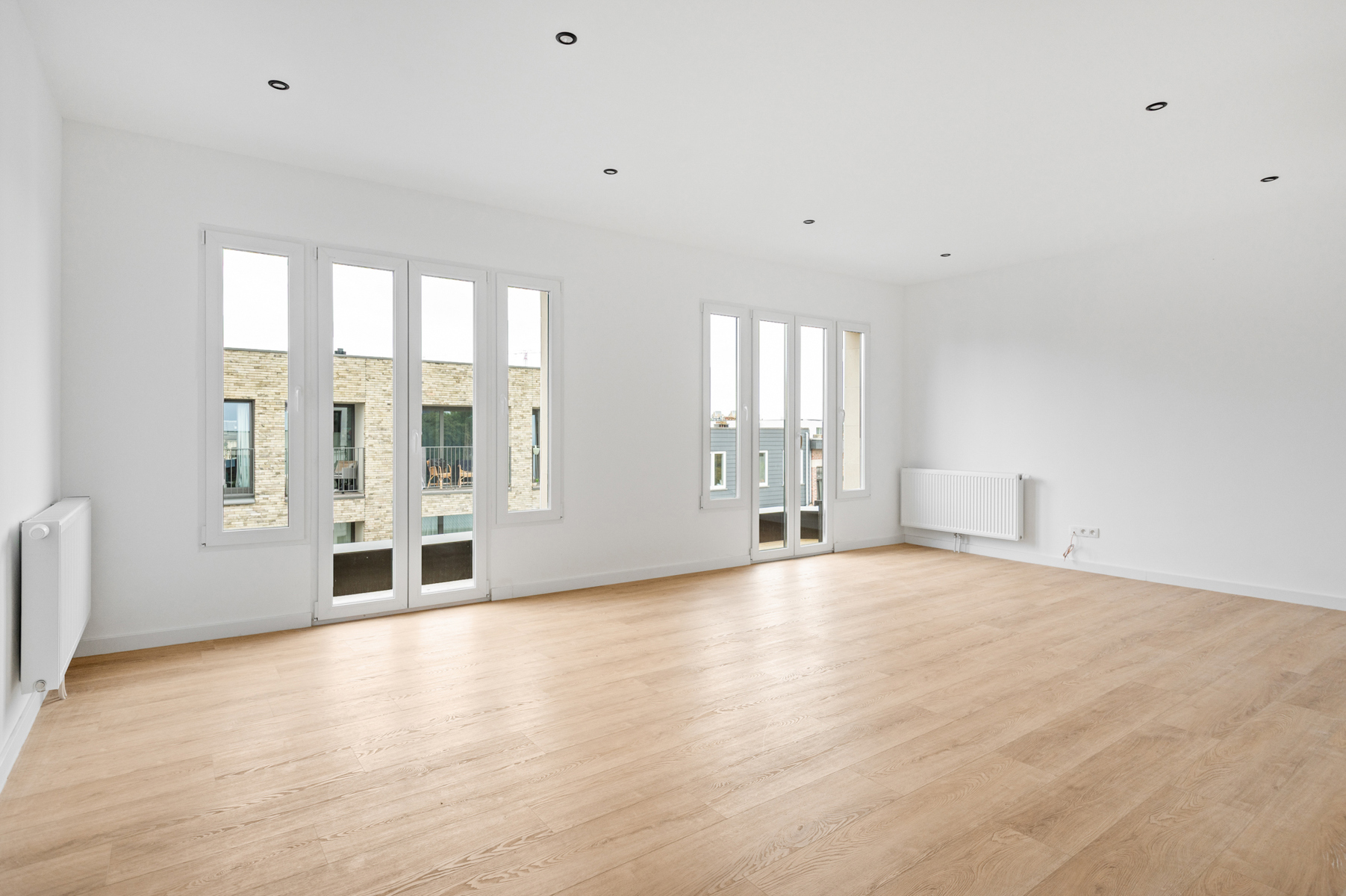 Stijlvol nieuwbouwappartement met terras! - foto 4