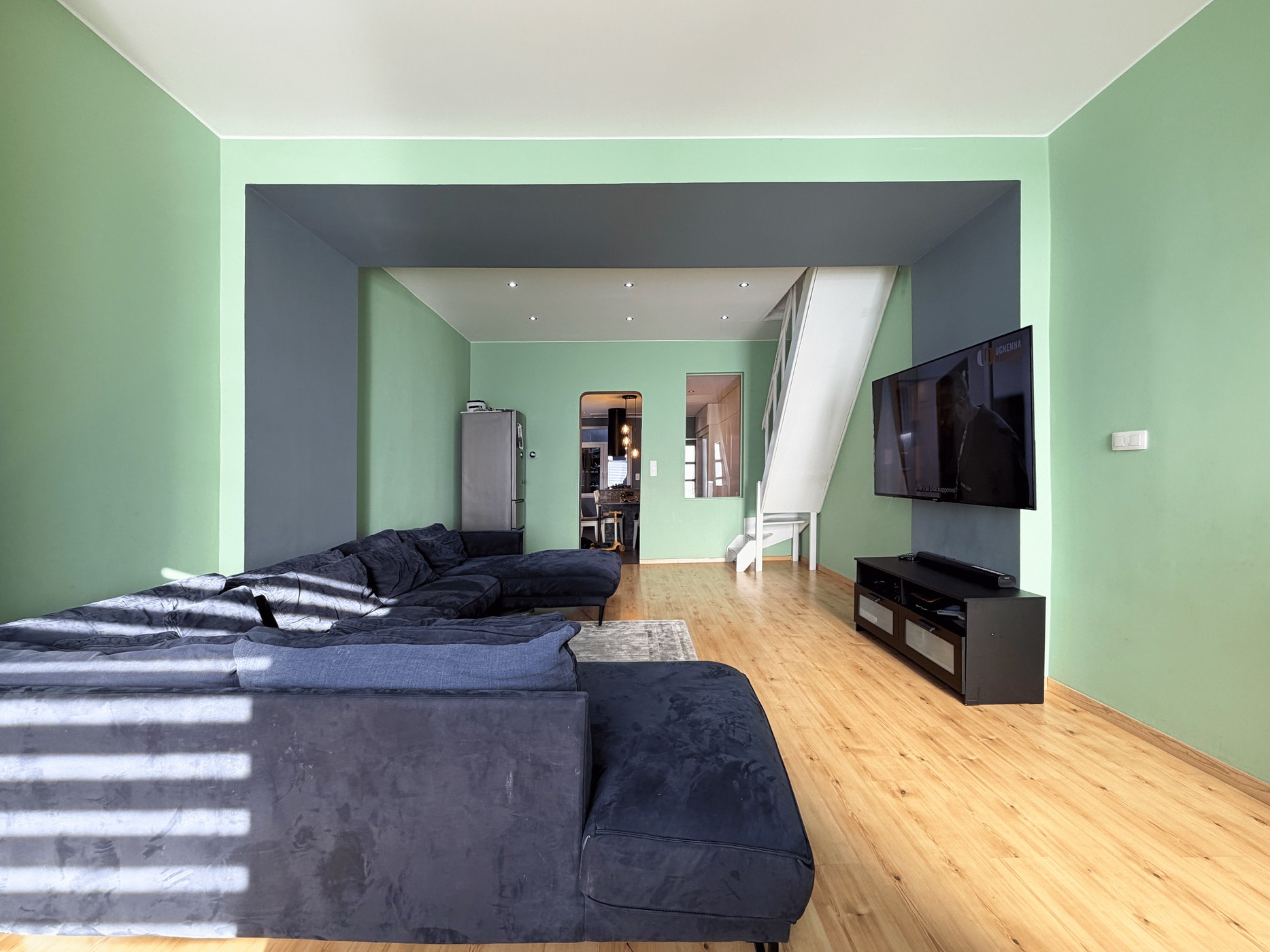 Instapklare, ruime woning met 3 slpks en koer - photo 5