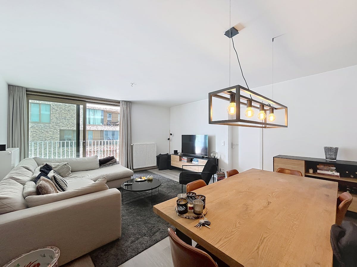 Modern appartement met 1 slaapkamer te huur nabij station Brugge - foto 4