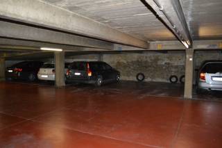 <p><span>Parkeerplaats in de ondergrondse parking van een appartementsgebouw op een toplocatie in de EU wijk. Afmetingen: 2,37m x 5,10m. Super goede ligging, kortbij de Europese Instellingen en invalswegen.</span></p><p><span> </span></p>