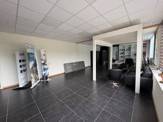 Commercial for rent in Waremme
