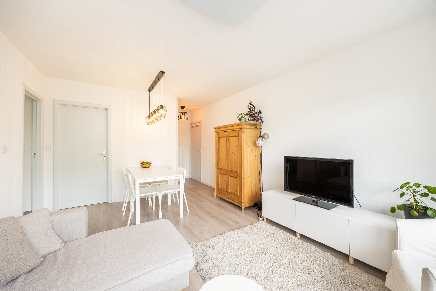INSTAPKLAAR APPARTEMENT MET 1 SLAAPKAMER EN TERRAS GELEGEN OP TOPLOCATIE TE HASSELT! - foto 5