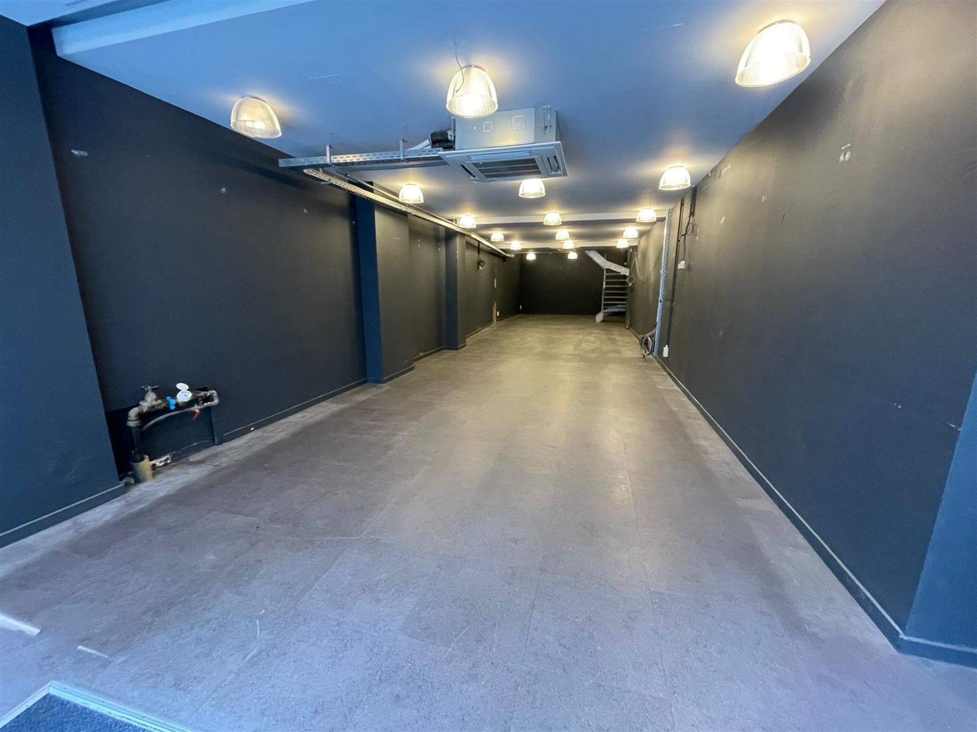 Commercial à vendre à Saint-Trond - photo 4