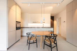 Prestigieus wonen in Palazzo Verde!Hoogwaardig afgewerkt 1-slaapkamerappartement op het Nieuwe Zuid. Verkoop onder registratierechten.Met zijdelings...