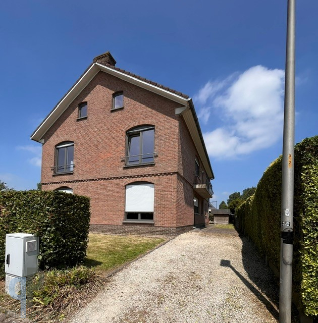 Gelijkvloers, ruim en zeer centraal gelegen appartement - foto 3