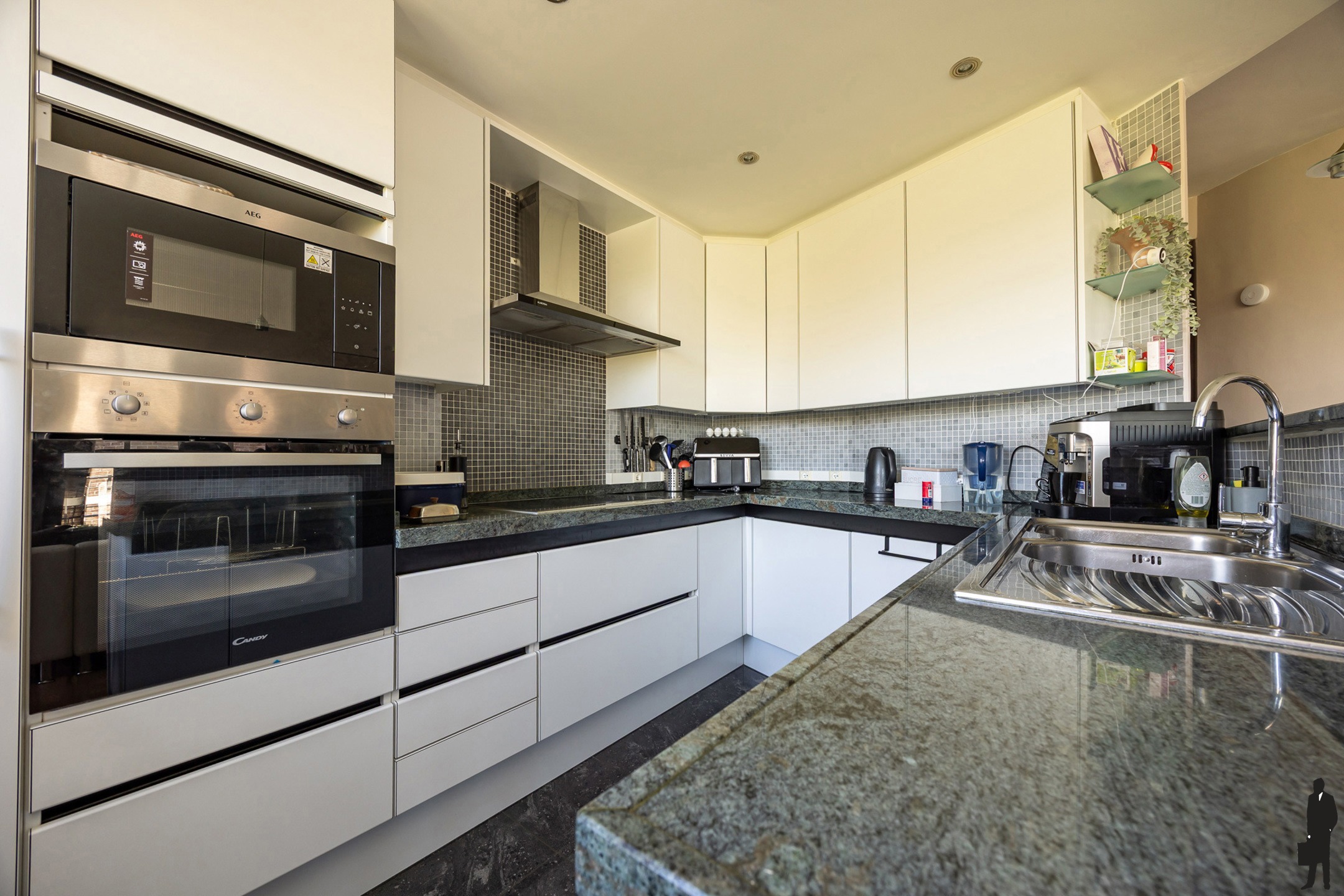 Apartment for sale in Beveren-Kruibeke-Zwijndrecht with 3 bedrooms - photo 4