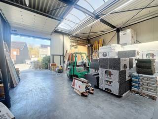 Bouwgrond voor GB + Magazijn (144 m²), Centraal gelegen!Op een uitstekende locatie langs de Grote Baan te Herdersem, de verbindingsweg tussen...