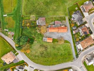 - Projectgrond voor mogelijks 4 alleenstaande woningen (nog te verkavelen)- Rustige ligging met vlotte verbinding: Duivigestraat 14 in de Kapelhoek,...