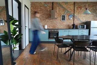 Altijd al gedroomd om samen te wonen met anderen in de stad, of heb je simpelweg nooit genoeg ruimte? Dan is dit ruime appartement van 123 m²...