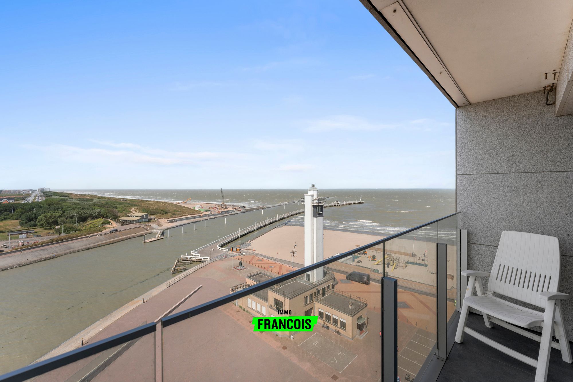 Uniek, ruime appartement met prachtige verzichten en zonneterras in Blankenberge - foto 1