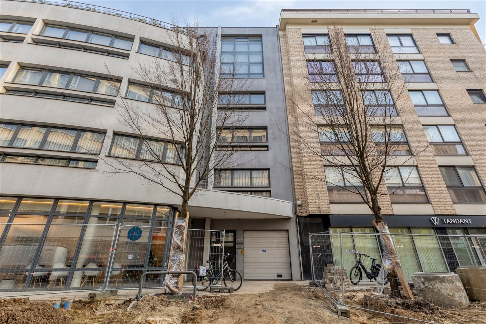 Perfect gelegen op te frissen 1 slpk appt! - foto 2