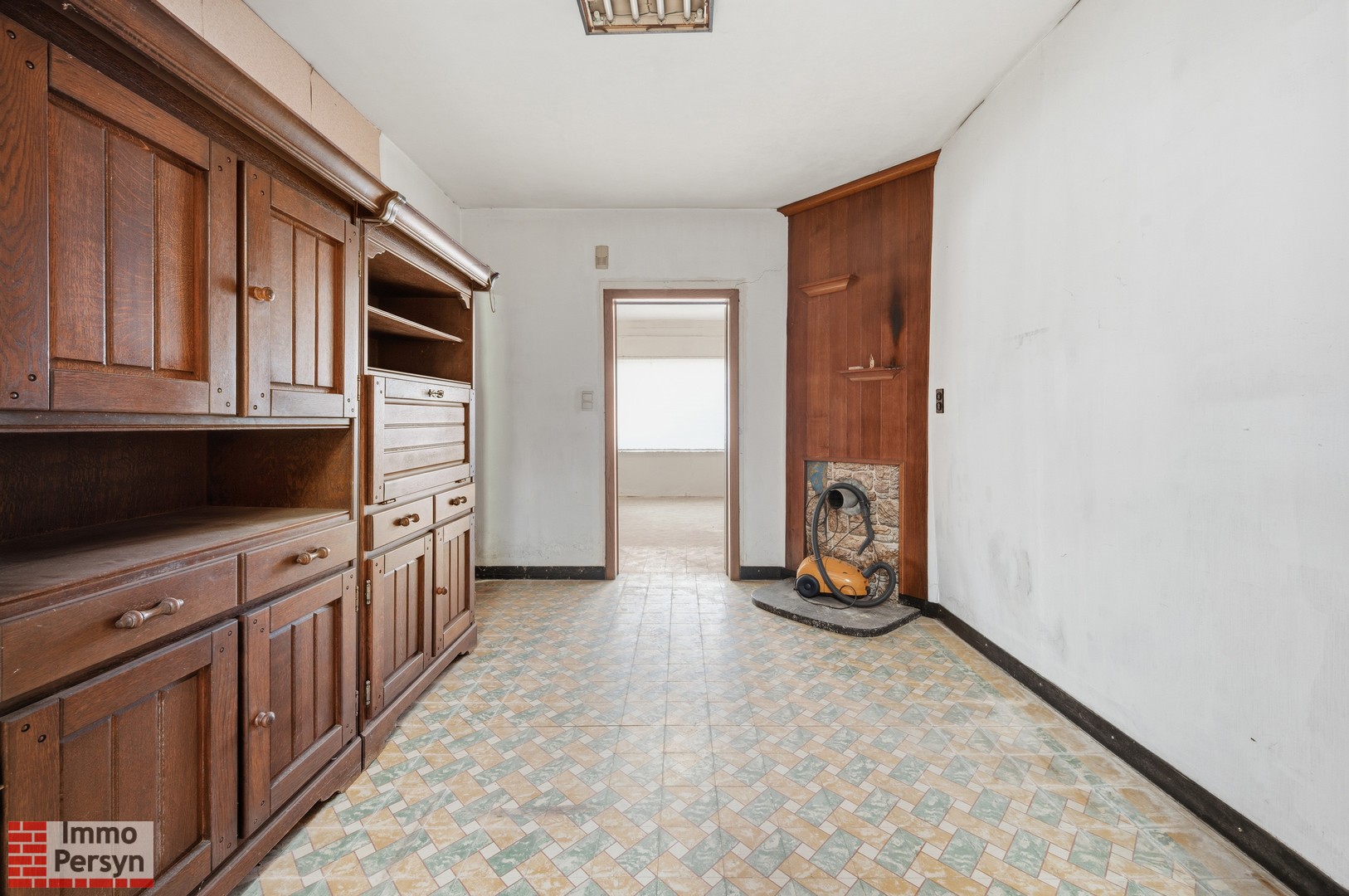 Te renoveren woning met zuidtuin en achteringang met garages - foto 5
