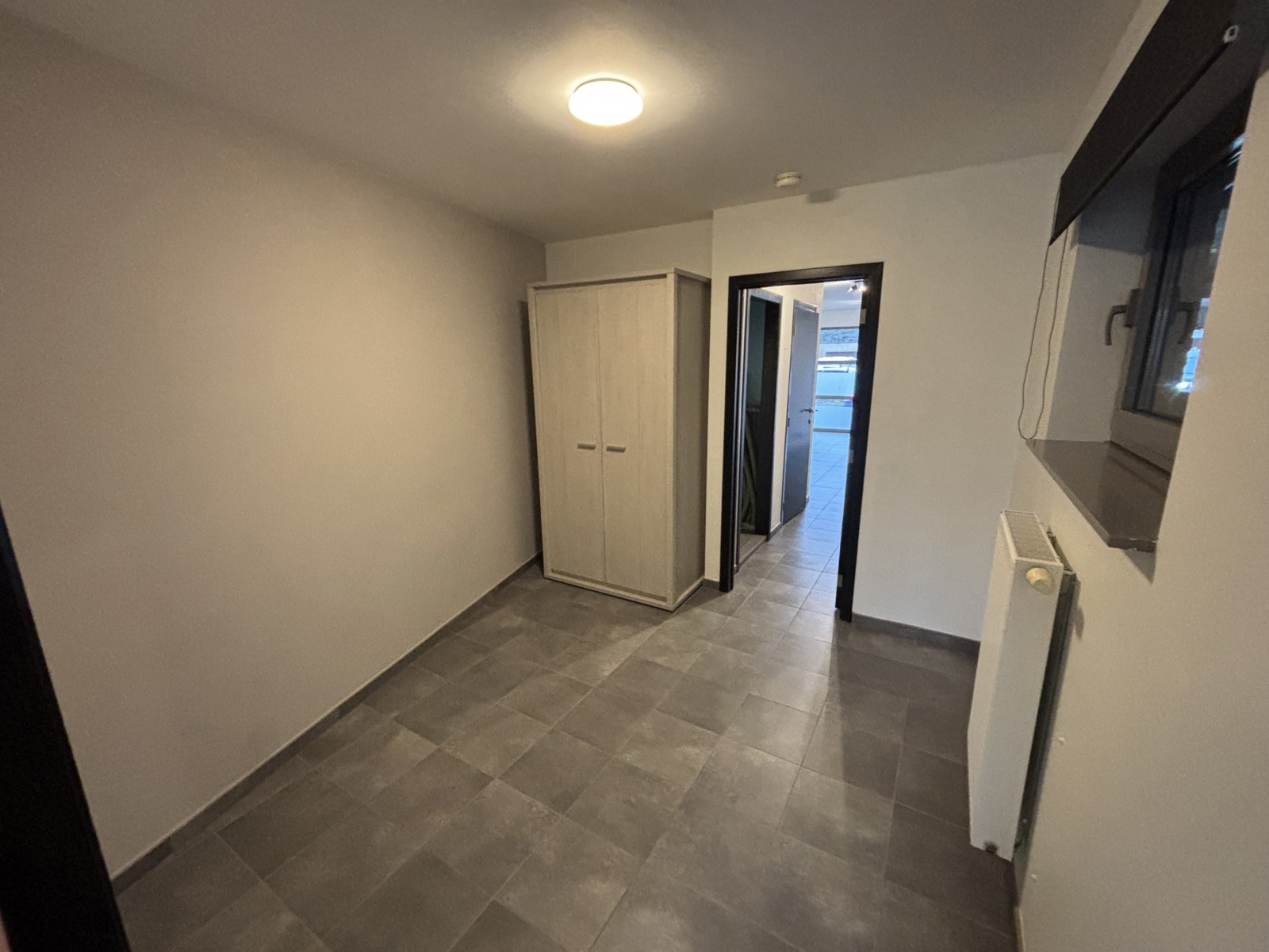 Instapklaar handelspand met parkeerplaats - foto 5