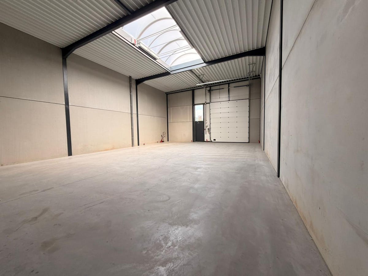 Nieuwbouw KMO-Unit (198 m²) te huur te Pittem - foto 1