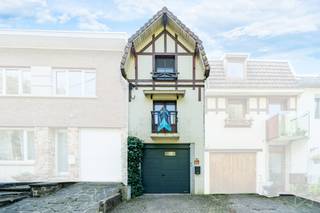 We Invest a le plaisir de vous présenter cette charmante maison 3 chambres à vendre à Tilff, idéalement située dans un cadre verdoyant et...