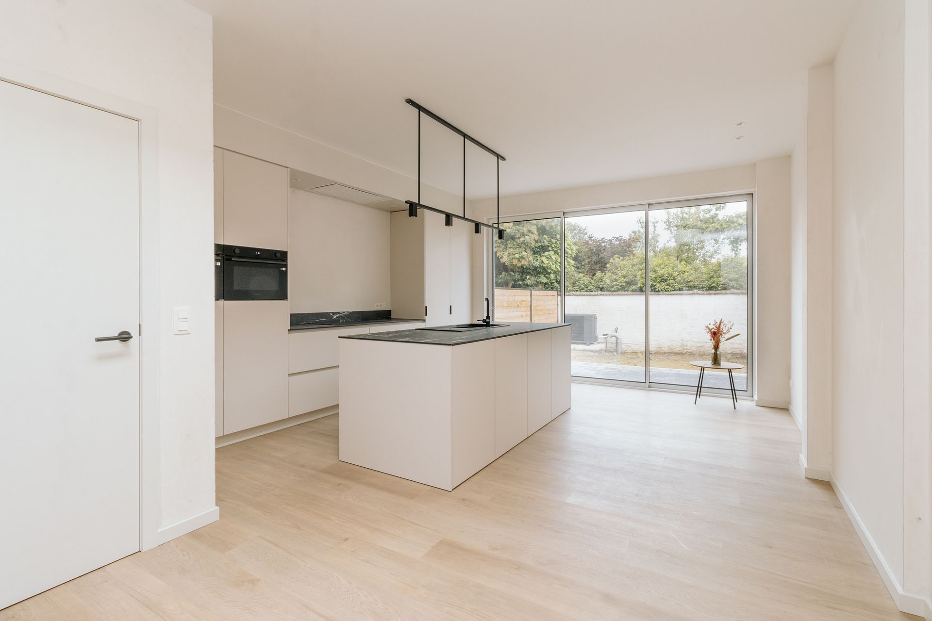 Prachtig gerenoveerde woning met 3 slaapkamers en tuin - foto 5