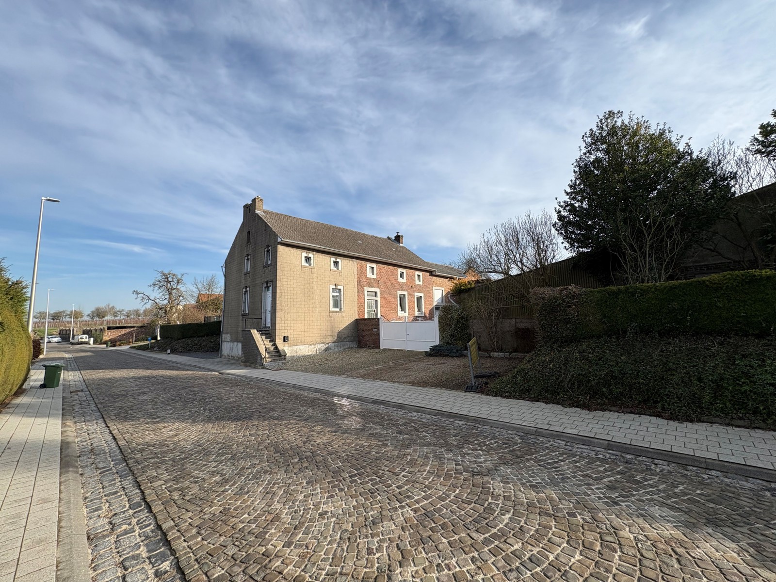House for sale in Heers with 6 bedrooms - photo 1