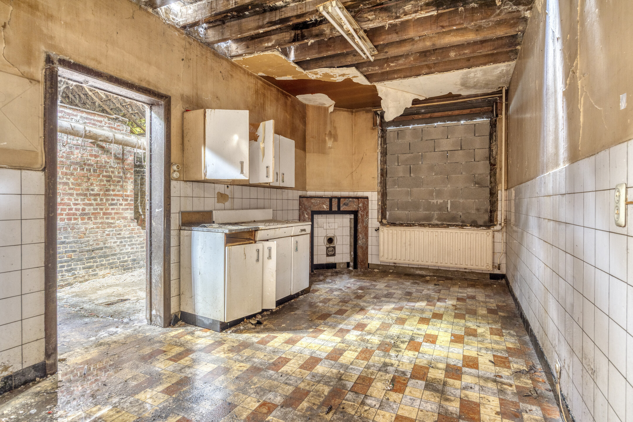 Te renoveren gebouw voor gemengd gebruik in Groot-Bijgaarden - foto 5