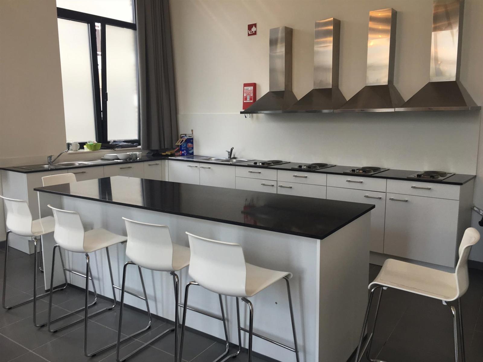 Nieuwe studentenkamer eigen sanitair nabij centrum in rustige straat - foto 5