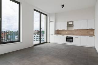 Dit prachtig en lichtrijk nieuwbouwappartement is ideaal gelegen aan de Plantin en Moretuslei, op wandelafstand van de gezellige cafés en...