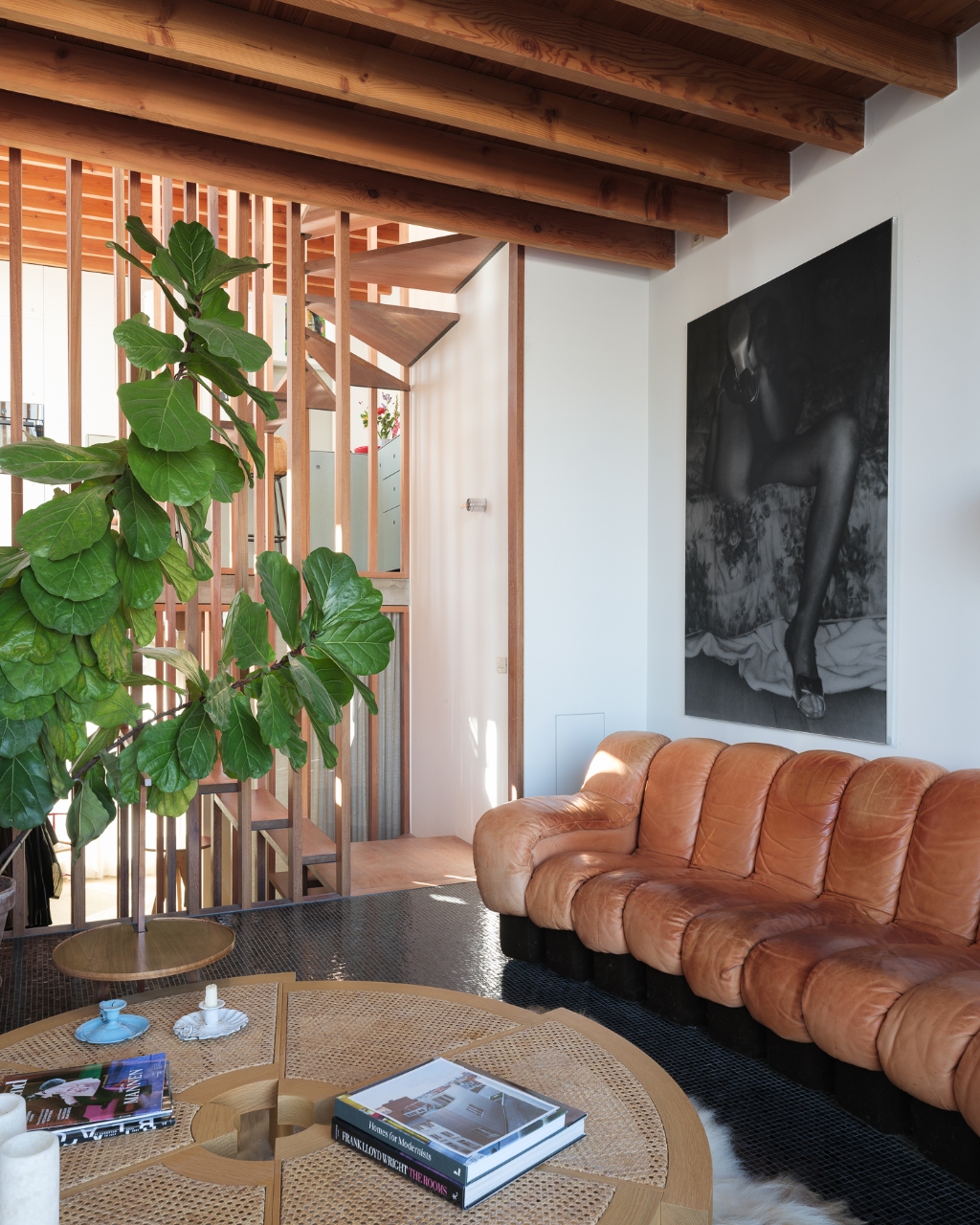 Architectuur, centrum Gent – Genereuze split-level woning met bijzondere ruimtelijkheden, dakterras, en achterliggende polyvalente praktijkruimte. - photo 4