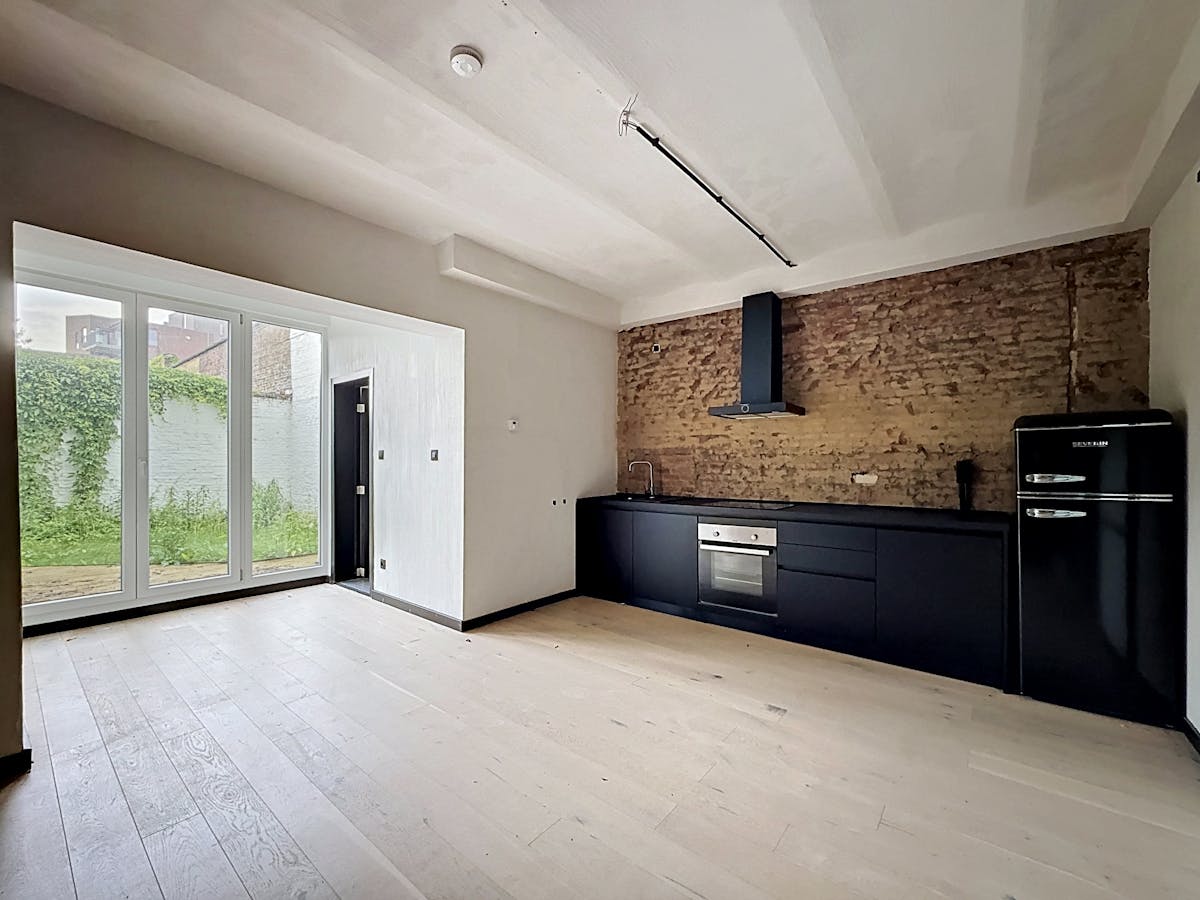 Authentic 1 bedroom apartment for rent in Antwerp-South - photo 5