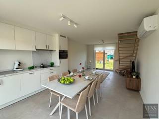 In het project De Strandloper in Bredene aan Zee bieden wij een comfortabele en instapklare vakantiewoning te koop aan. Deze woning combineert...