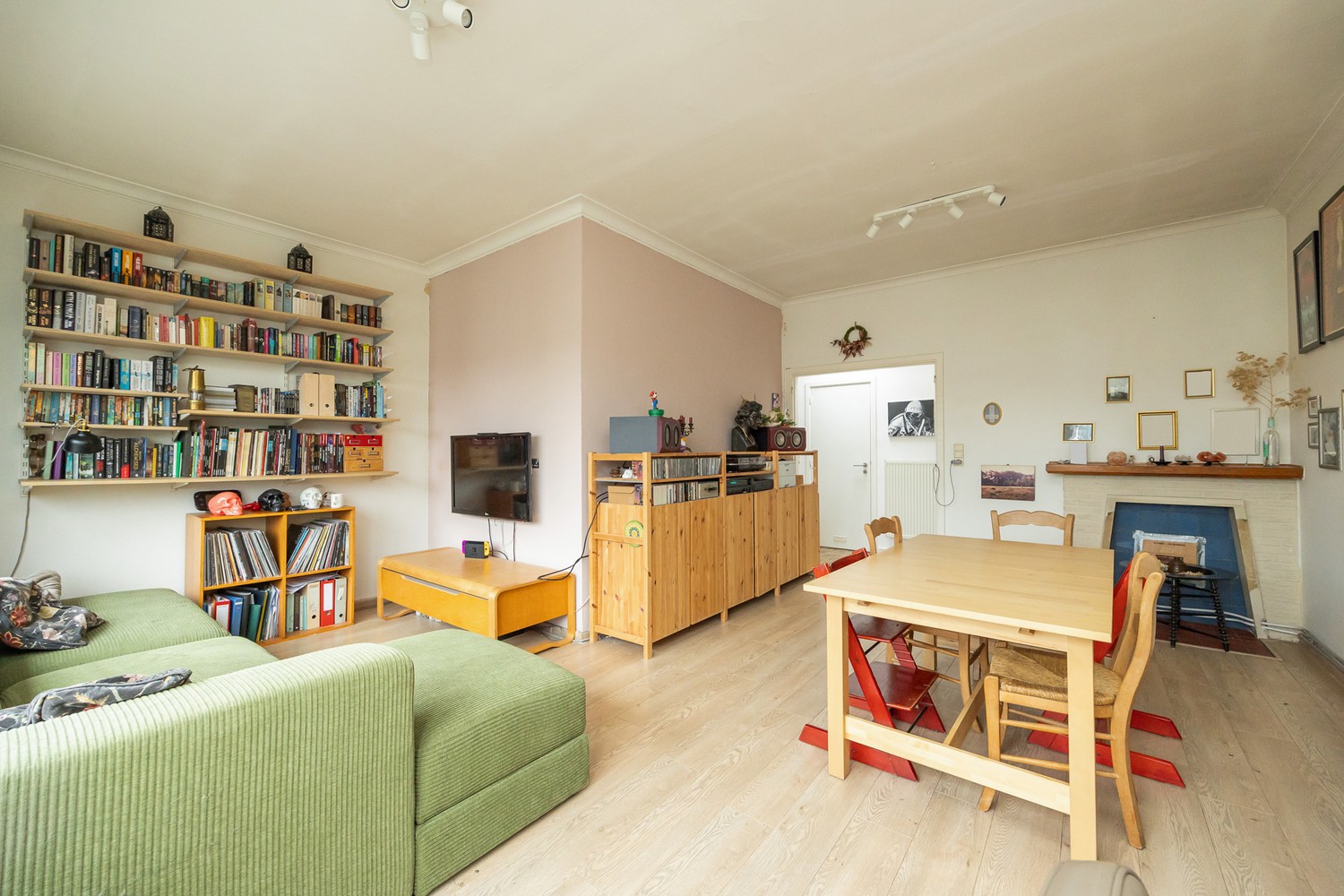 VERKOCHT Lichtrijk appartement met 3 slaapkamers - foto 2