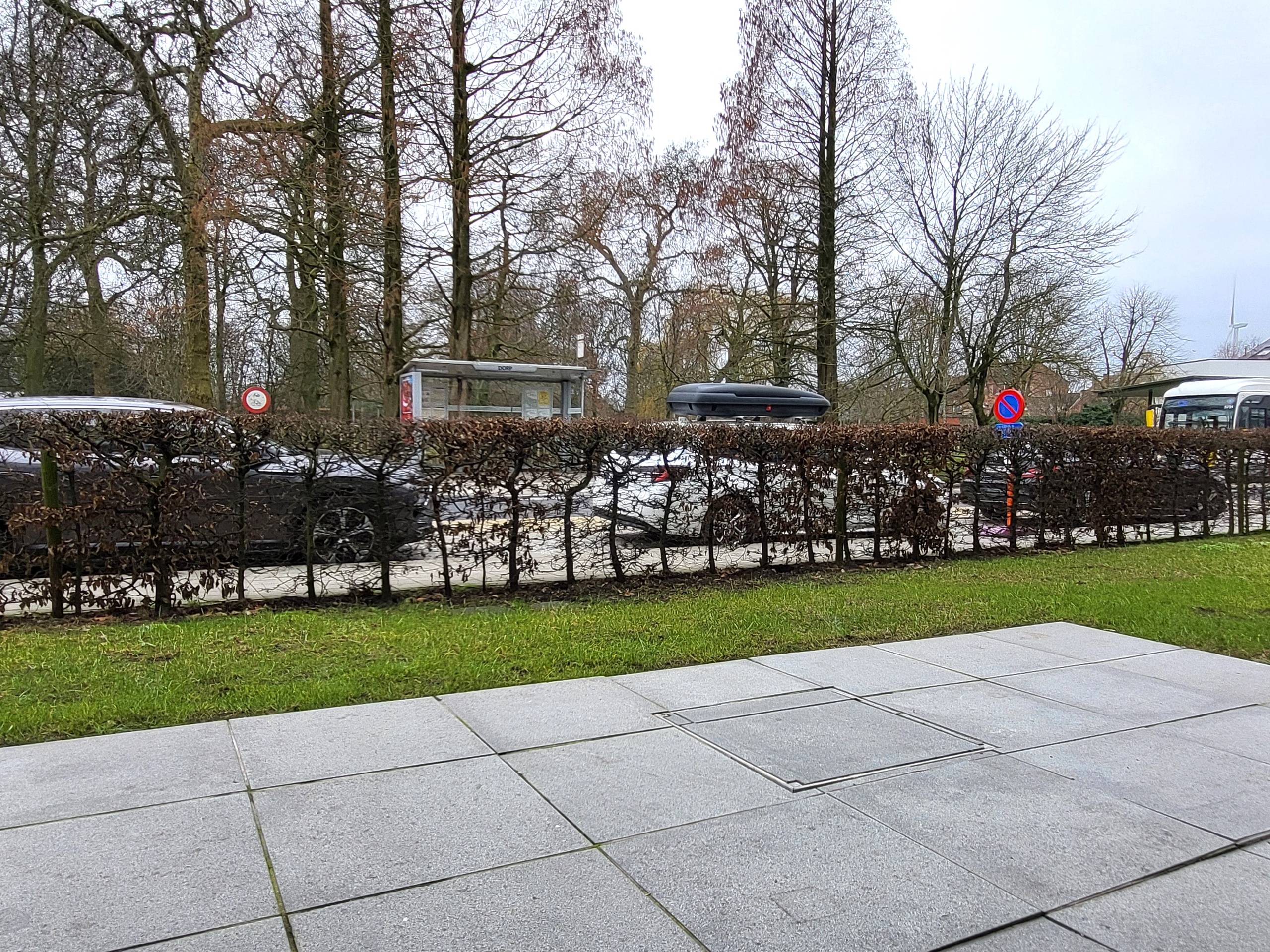 Dit aangename gelijkvloers appartement van bouwjaar 2010 is rustig gelegen in het dorp en biedt comfortabel wonen zonder gemeenschappelijke kosten.  - foto 5